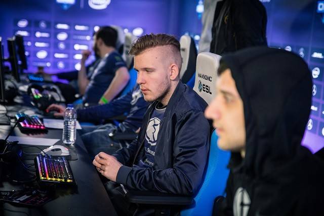 带领团队两年，执教一年！MSI亚军 + S14亚军，你如何评价Bigwei的执教水平？